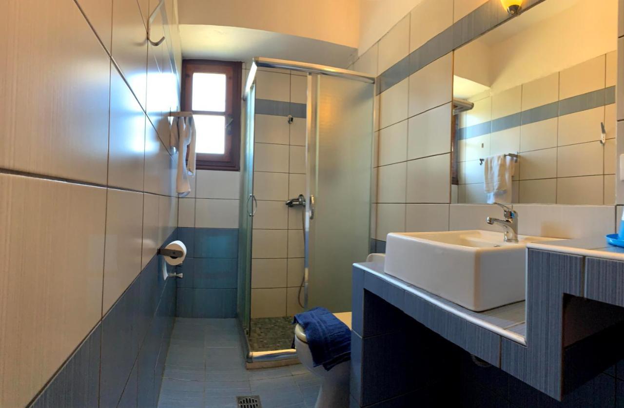 Villas Alexandra Skiathos Platanias  エクステリア 写真