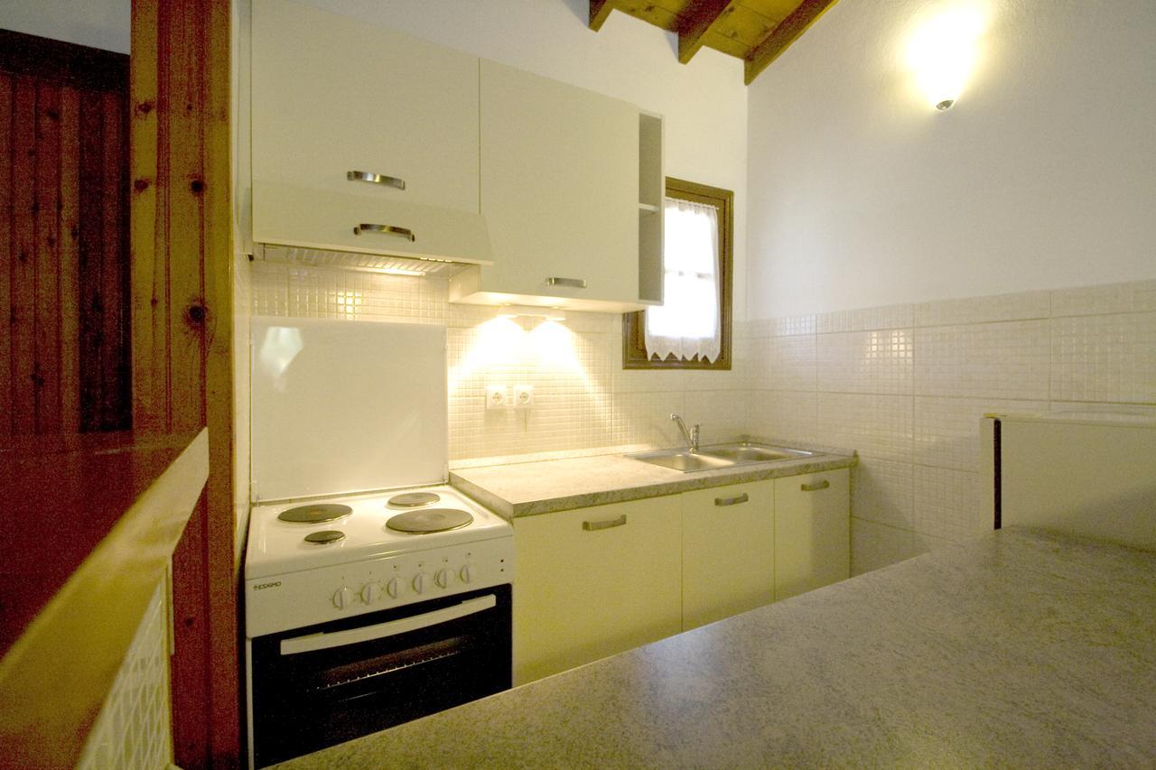 Villas Alexandra Skiathos Platanias  エクステリア 写真