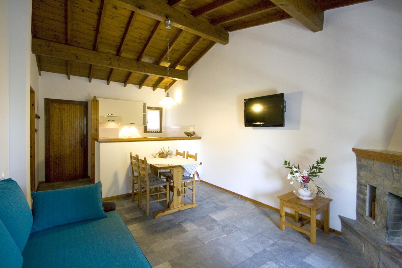 Villas Alexandra Skiathos Platanias  エクステリア 写真
